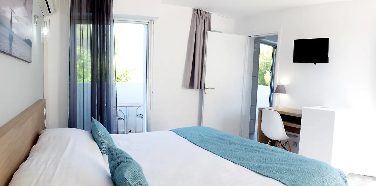 ***  Hotel La Voile Bormes-les-Mimosas Francia